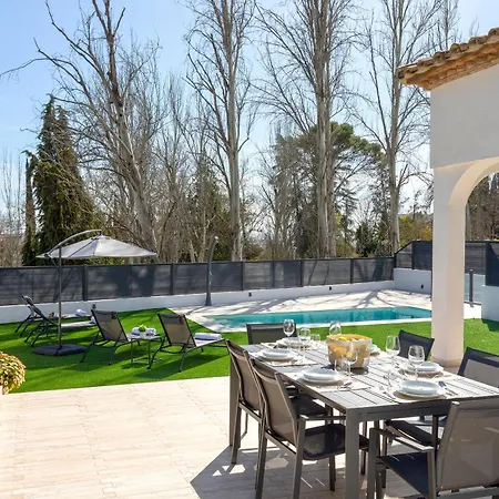 Genteel El Brillante Villa