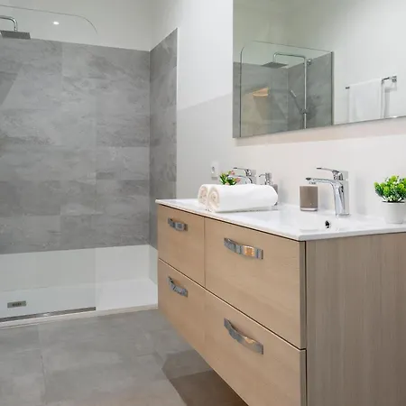 Genteel El Brillante Villa